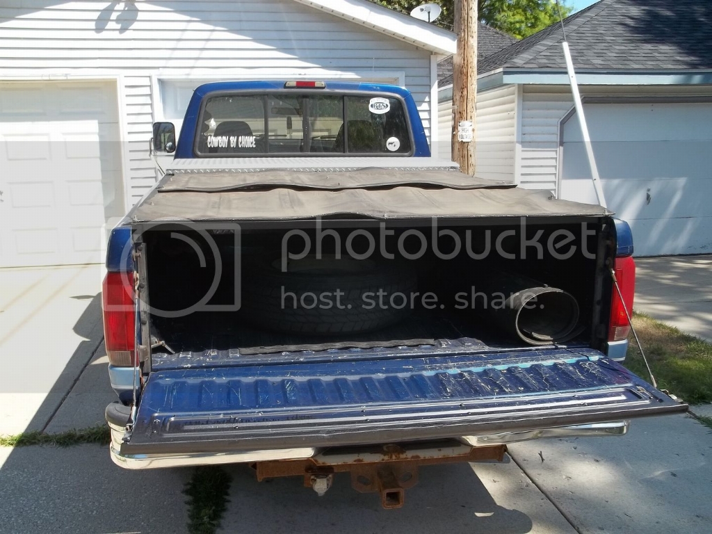 32-Tailgate_open.jpg