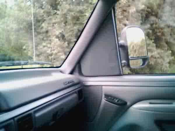 33107Inside_view_passengers_door_zps8e5b4ab3.jpg