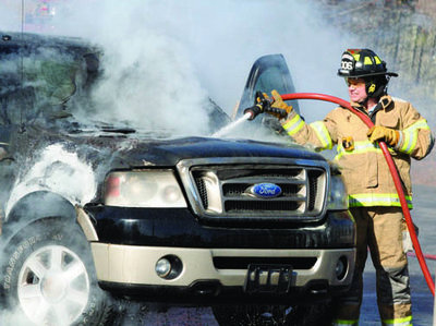 4DT1_truck_fire_thursday.jpg