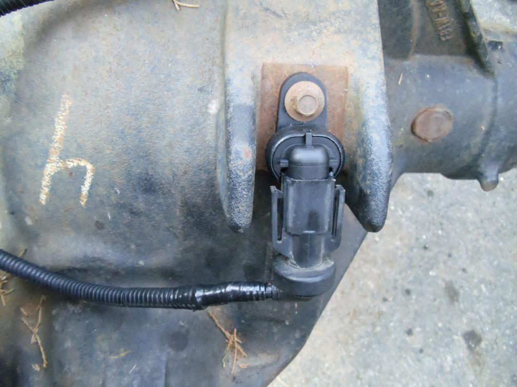 90d1310397098-05-axle-swap-novice-attempt-dsc00083.jpg