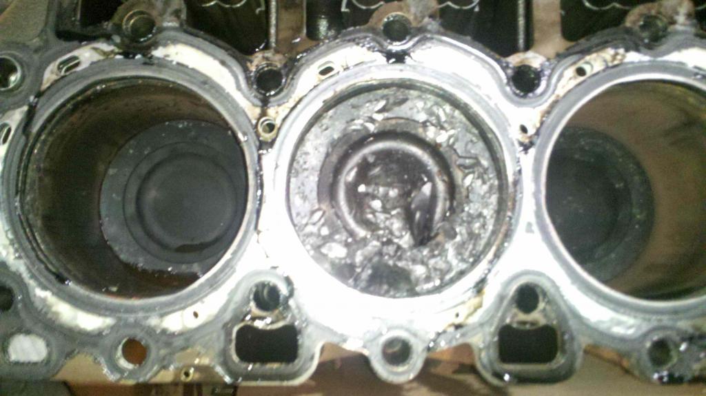 broken-valve-1989-picture6837-cylinder-6-7.jpg