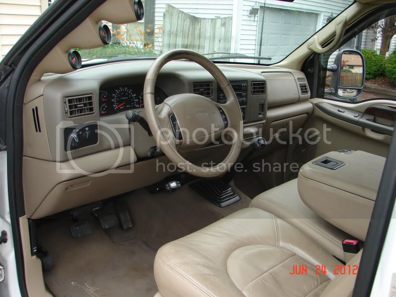F350Interior001.jpg
