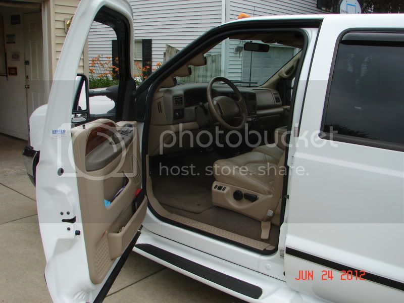 F350Interior002.jpg