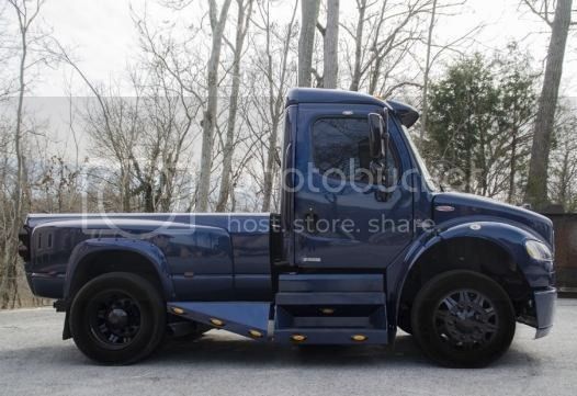 Freightliner-SportChassis%203_zpskjjzn3mf.jpg