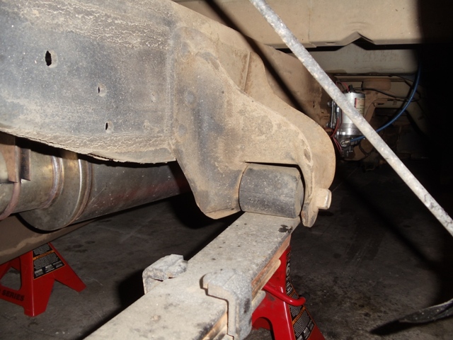 front_spring_perch_sm.jpg