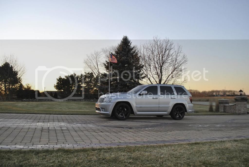 JeepPicswithnewtintandbadge011sm.jpg