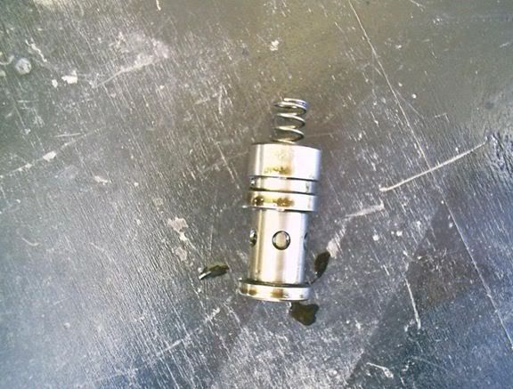 OILCOOLEROTHERVALVE3.jpg