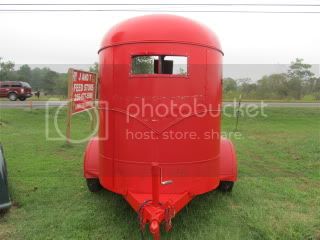 redhorsetrailerpics001.jpg