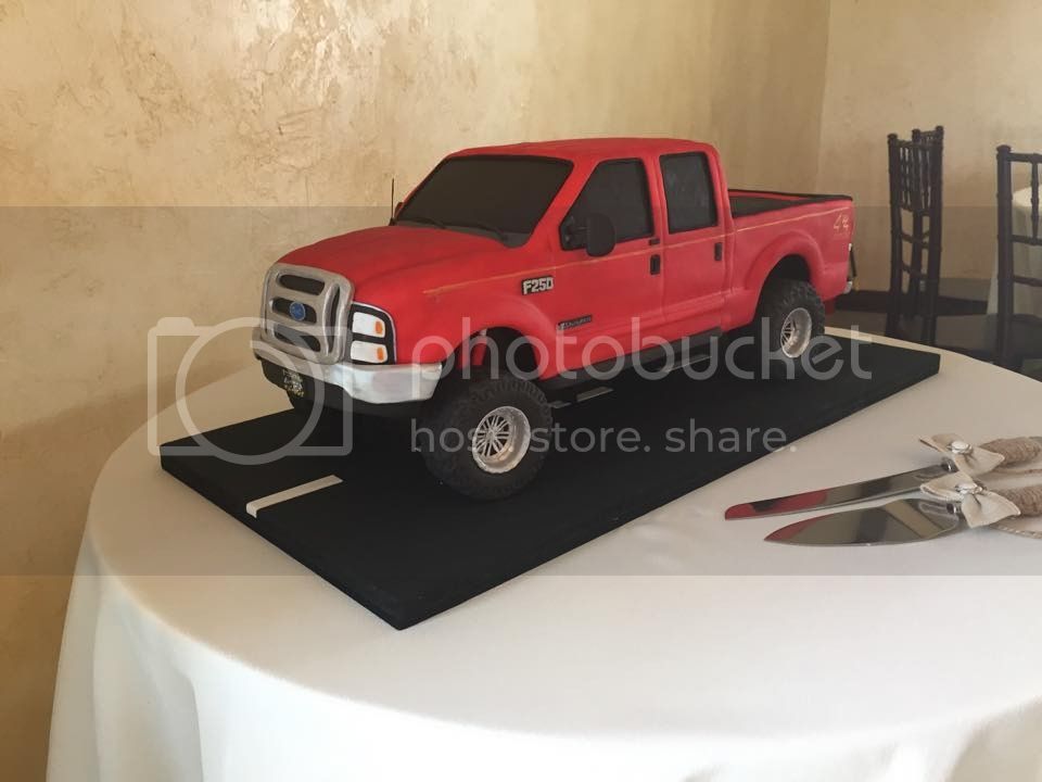 truckcake1.jpg