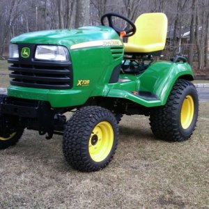 John Deere X728