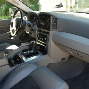 SRT8_interior1