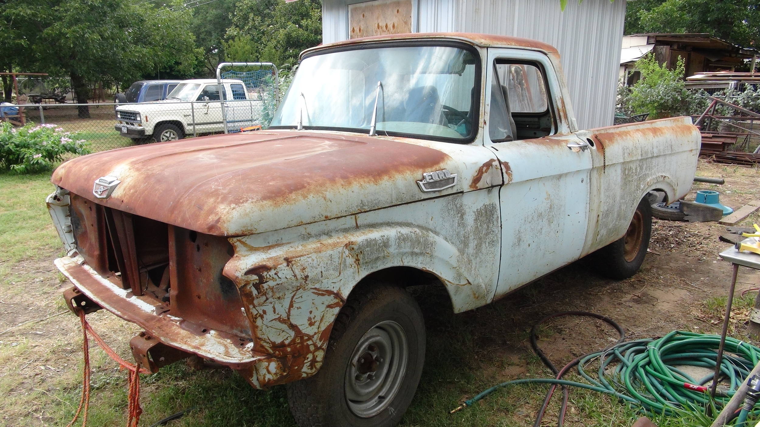 63 Unibody F100