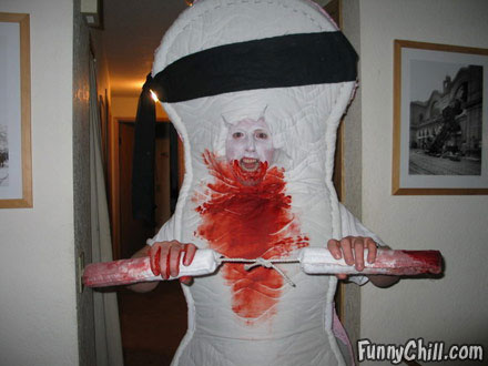 bloody-tampon-costume