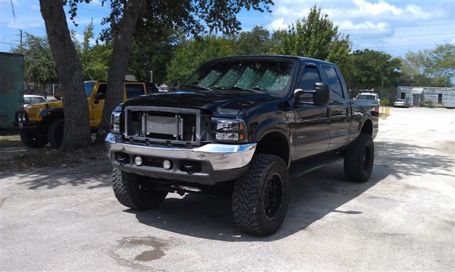 Getting the grill repainted black-just did 05 Harley lights